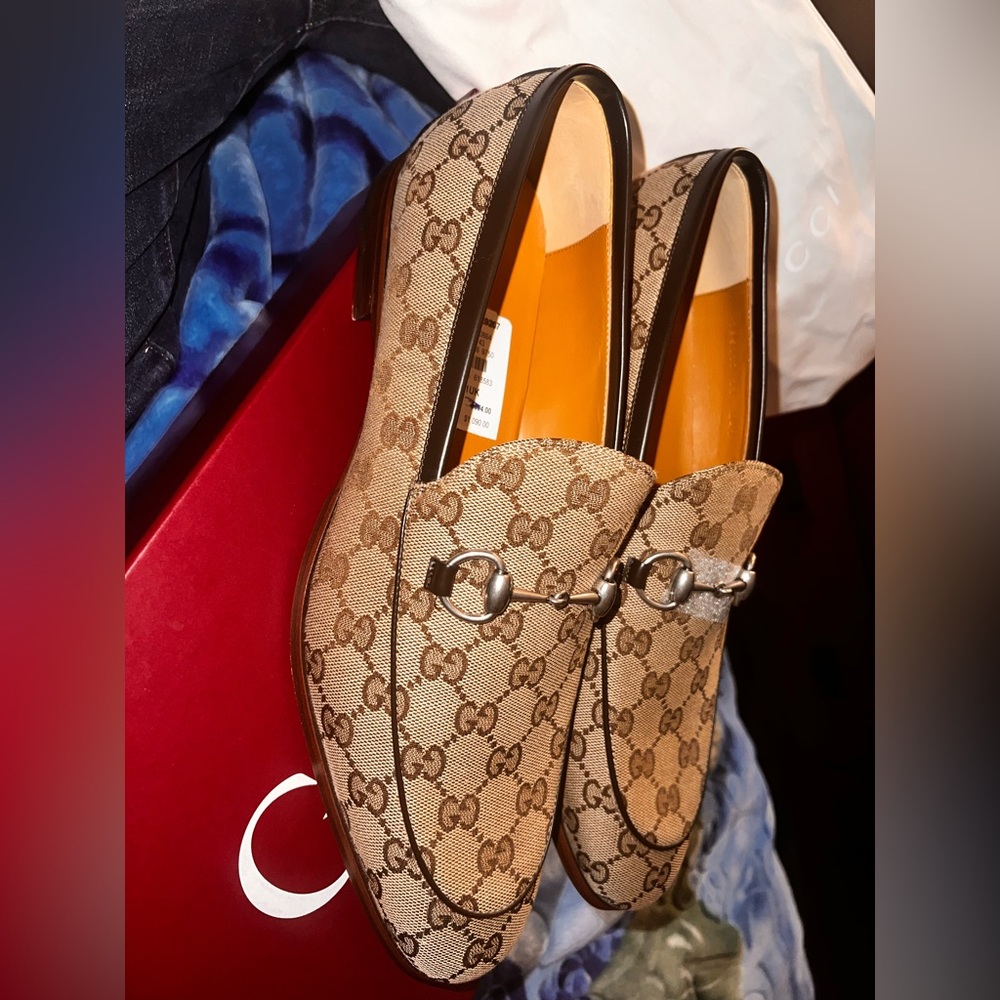 Men’s Gucci loafers